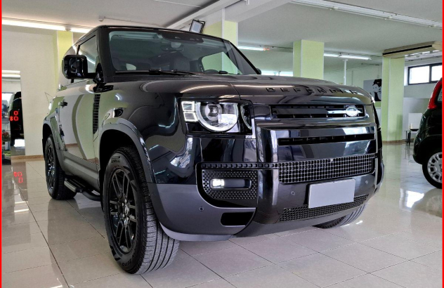 LAND ROVER Defender  Elettrica-Diesel 2024