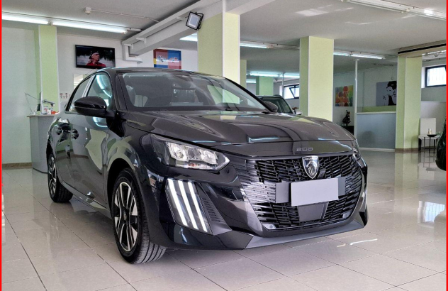 PEUGEOT 208  Elettrica-Benzina 2025