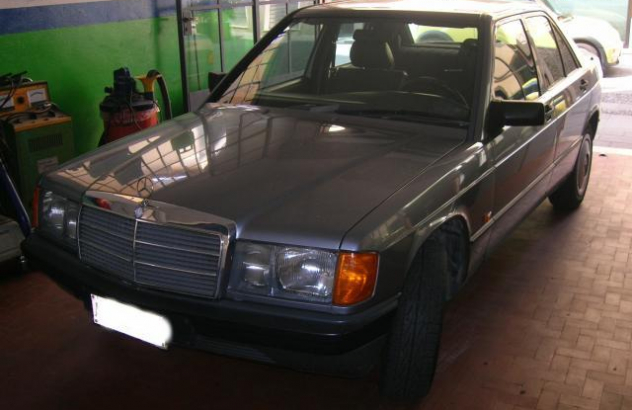 MERCEDES 190 E Benzina 1989