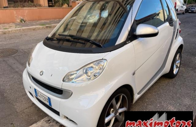 SMART Fortwo 1000 52 kW MHD coupé pulse Benzina 2010