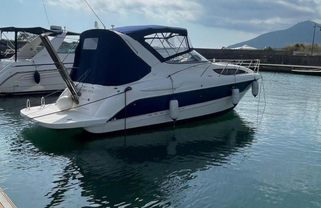 Barca a motore Bayliner 305 sunbridge ciera 2004