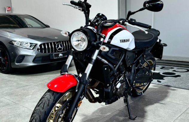 Yamaha XSR 700   2021