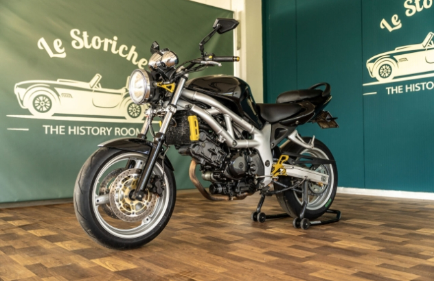 Suzuki SV 650  Benzina 2002