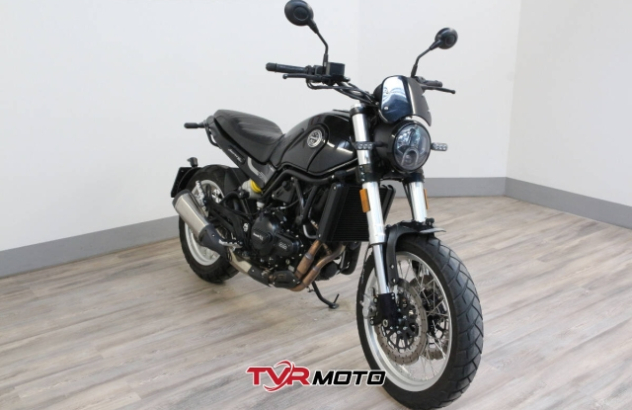 Benelli Leoncino 500  Benzina 2021