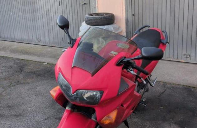Honda VFR 800   2001