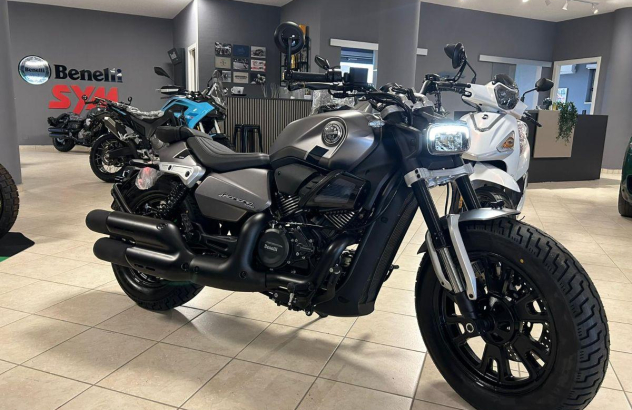 Benelli Leoncino Bobber 400  Benzina 1999