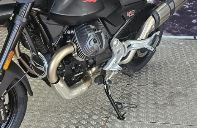 Moto Guzzi V85 TT   2026