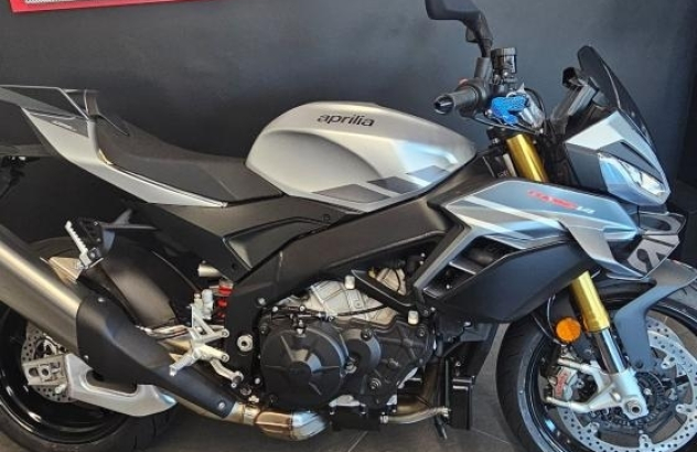 Aprilia Tuono 1000 R   2026