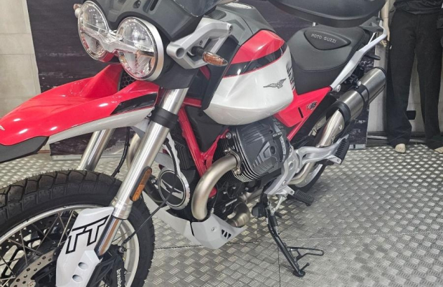 Moto Guzzi V85 TT   2026