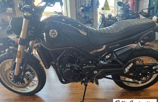Benelli Leoncino 500   2021