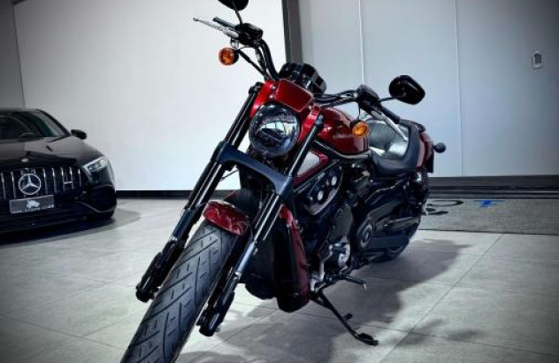 Harley-Davidson vrsc v-rod  Benzina 2016