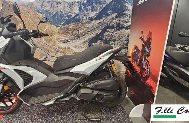 Aprilia SR GT 400   2026